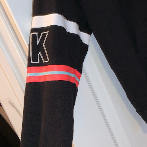 VS PINK hoodie - Picture 3 of 7